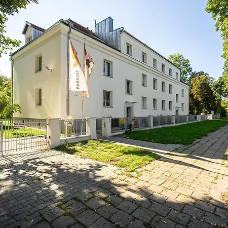 Jasne Rycerska W Poznaniu Smarttv By Renters *